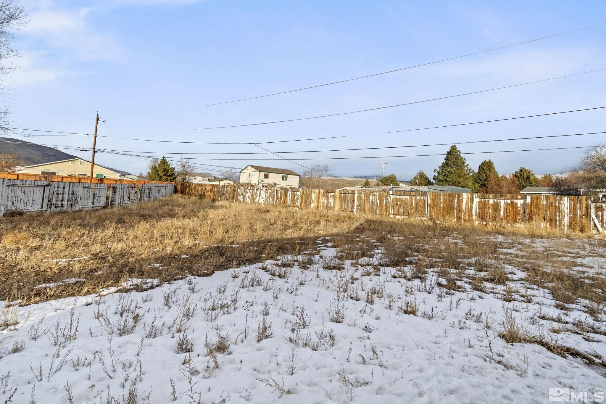 3940 Macaw Lane Reno, NV 89508 - Photo 35 of 35 a view of a backyard
