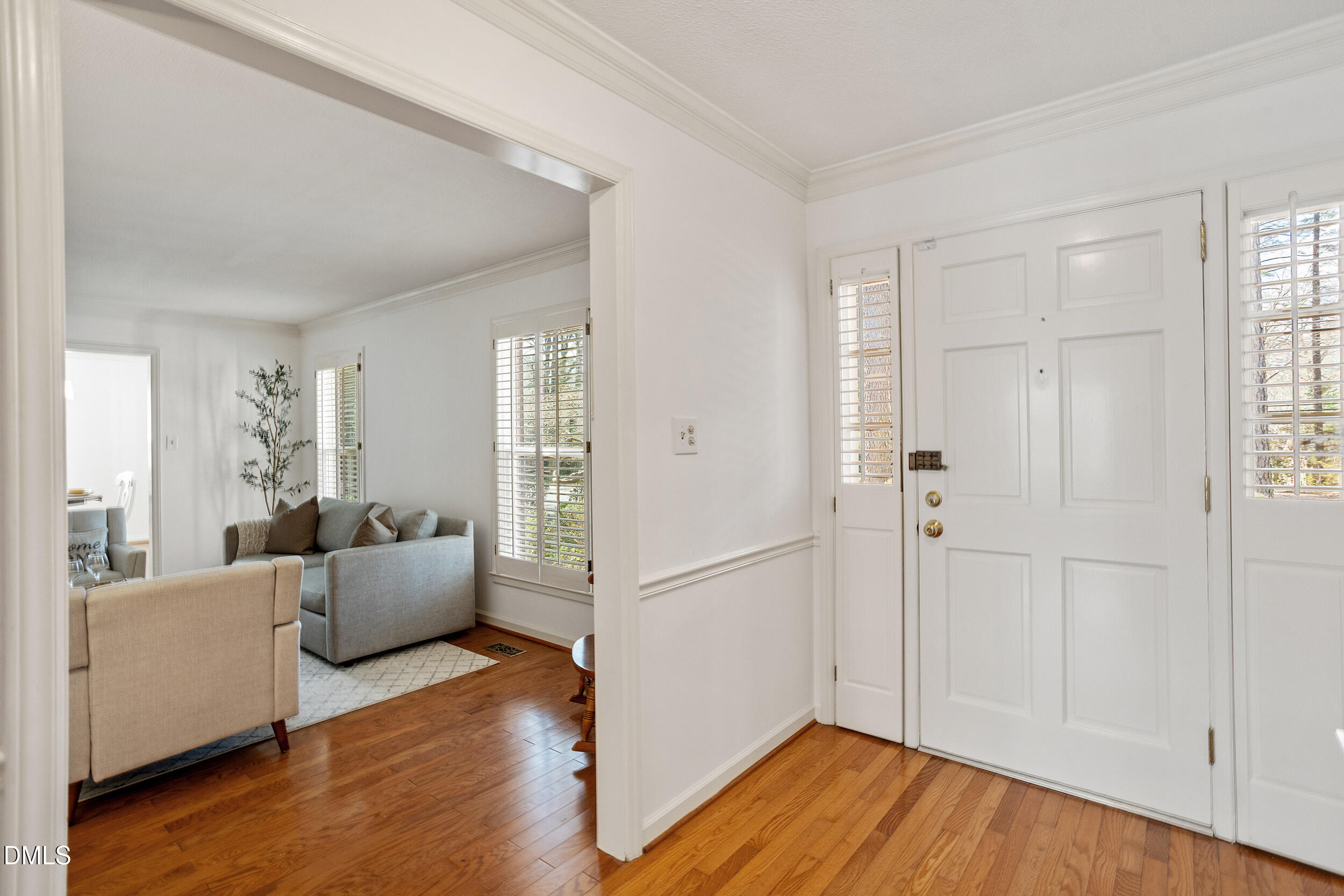 3911 Hope Valley Road Durham, NC 27707 - Photo 9 of 19 3911 Hope Valley - Foyer 2