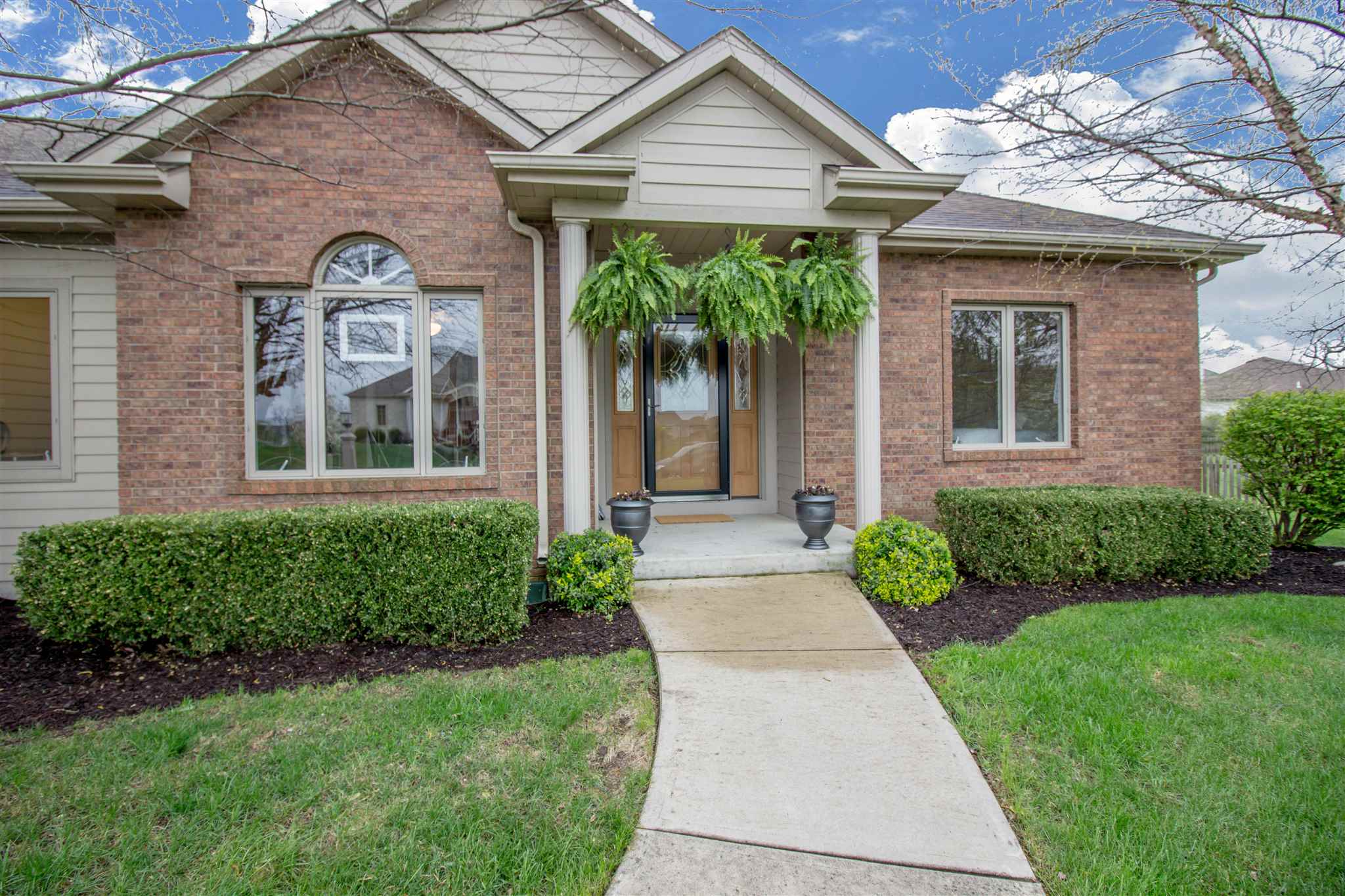 13621 Ridge Crest Crossing Fort Wayne, IN 46814 - Photo 2 of 36 Gallery Image 2