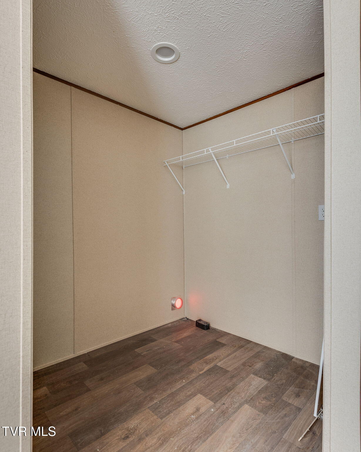 456 Meadow View Road Bristol, TN 37620 - Photo 22 of 25 022