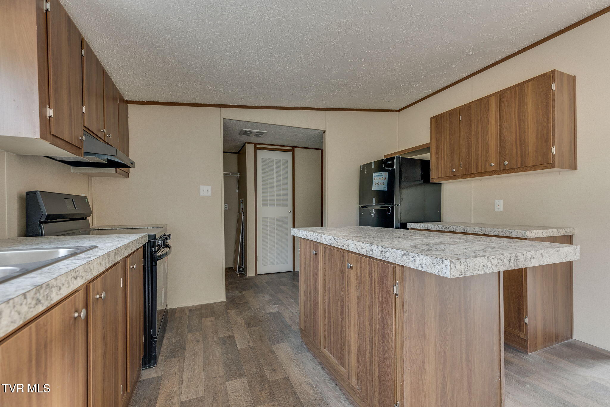 456 Meadow View Road Bristol, TN 37620 - Photo 9 of 25 009