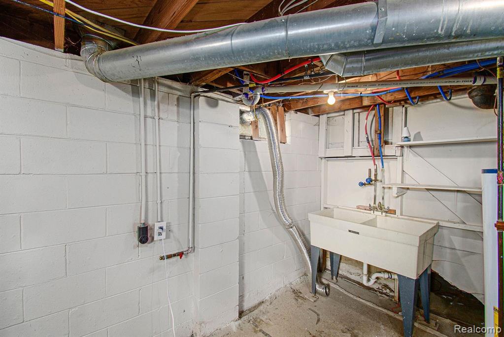7574 Timken Avenue Warren, MI 48091 - Photo 15 of 19