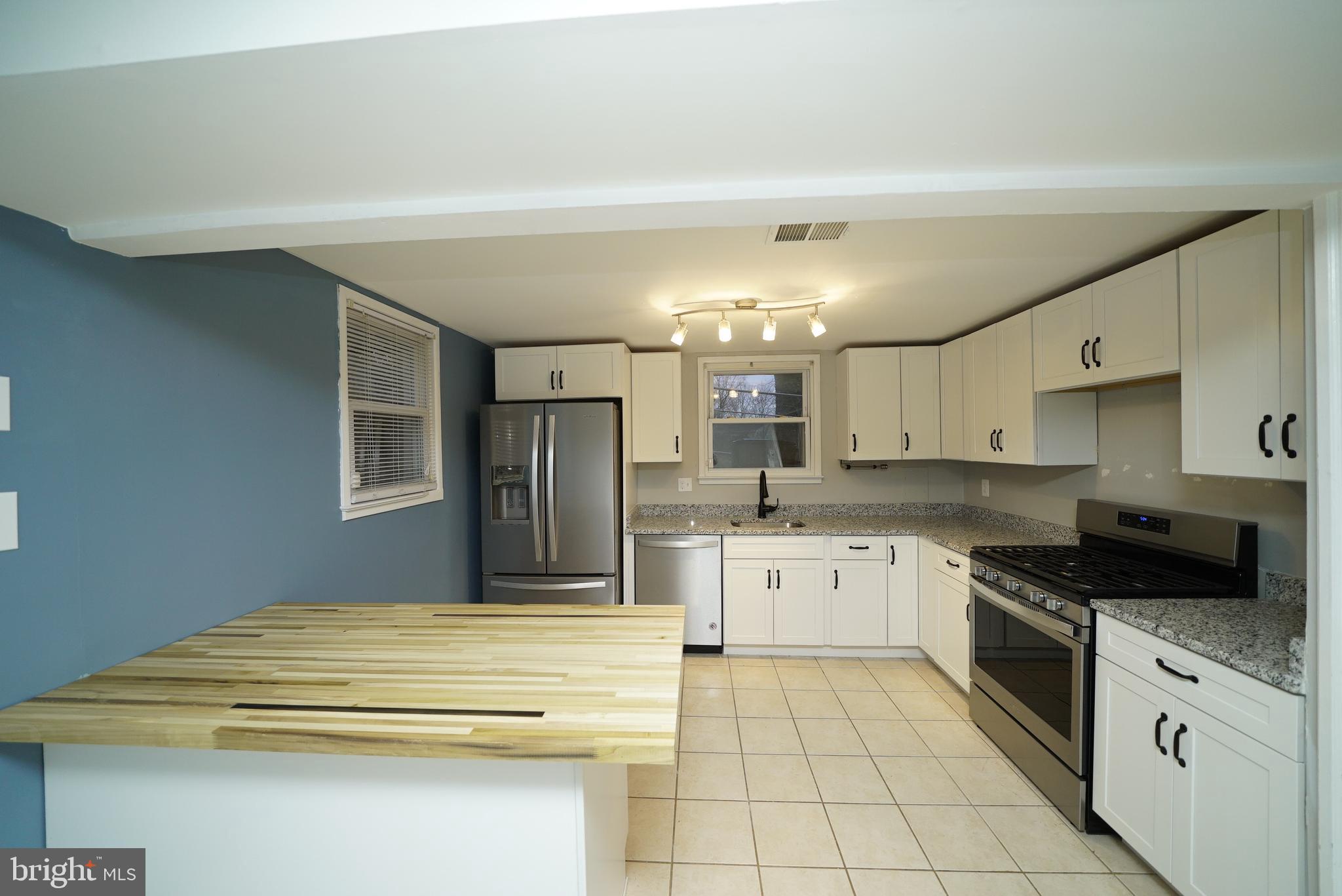 4121 Granby Road Woodbridge, VA 22193 - Photo 14 of 22 KITCHEN 2