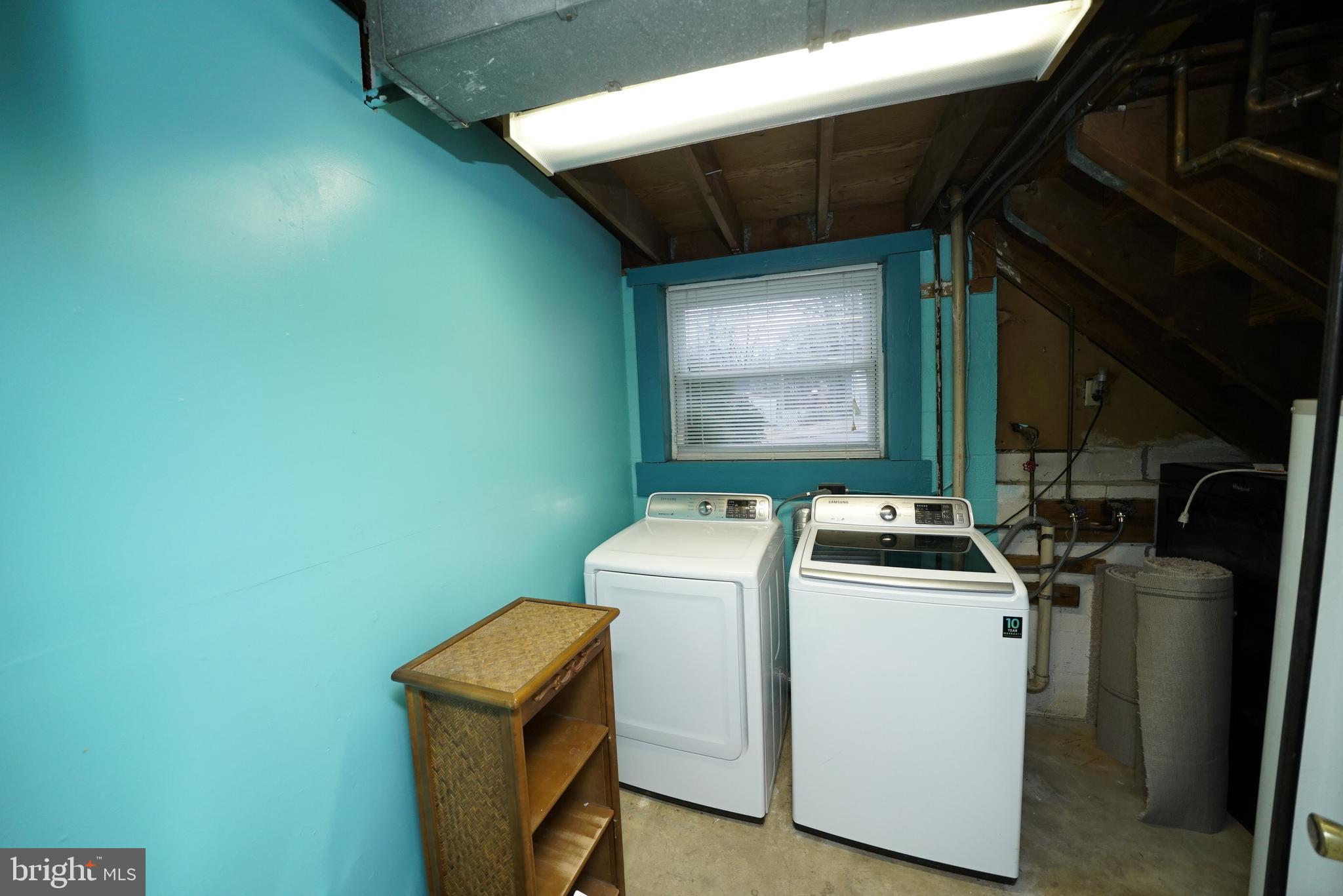 4121 Granby Road Woodbridge, VA 22193 - Photo 22 of 22 LAUNDRY AREA