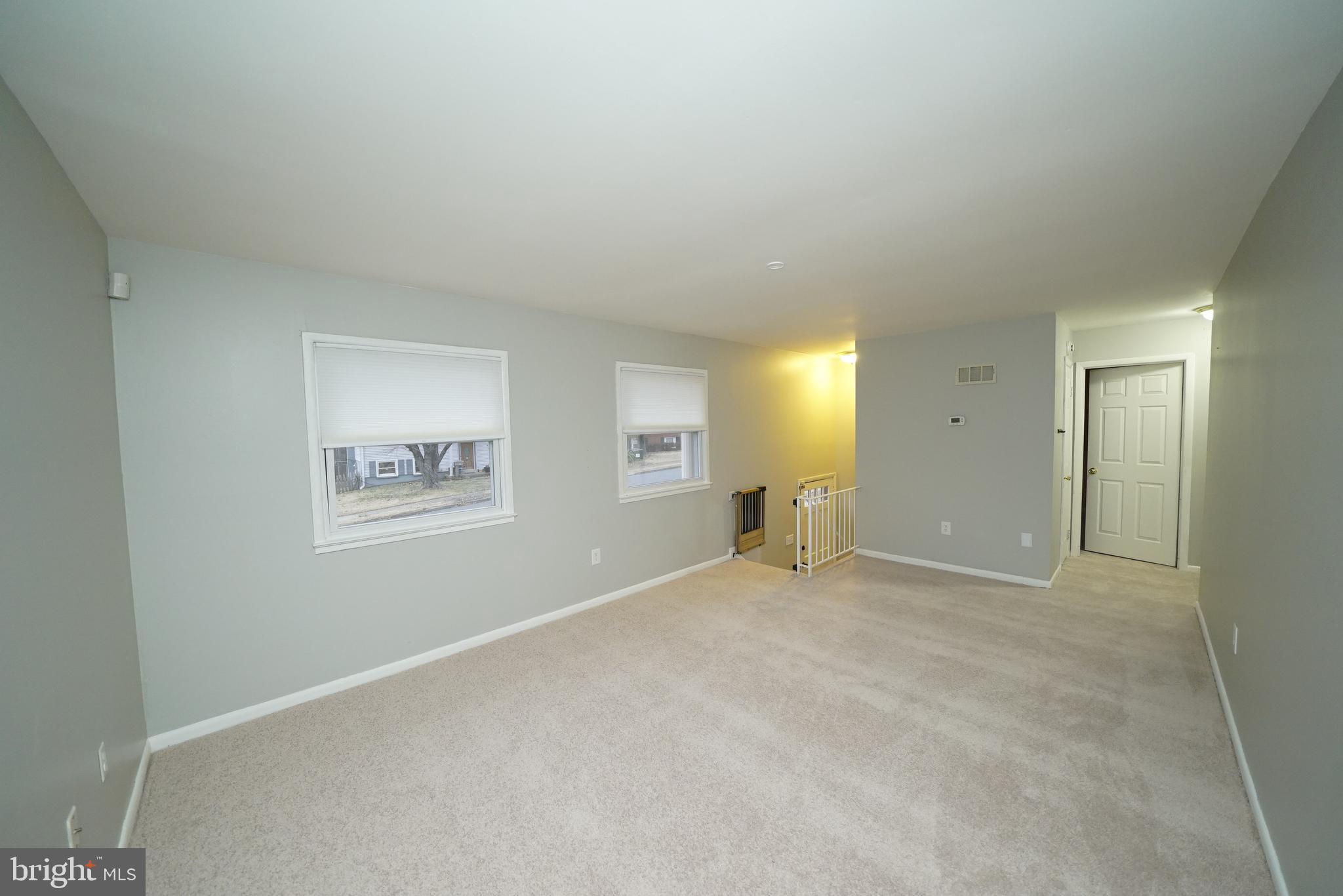 4121 Granby Road Woodbridge, VA 22193 - Photo 5 of 22 LIVING ROOM 1
