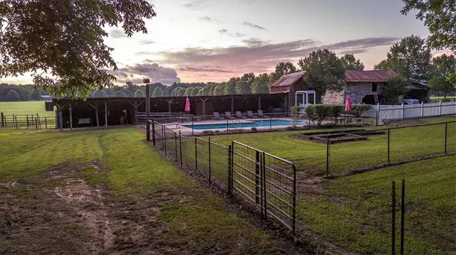 $655,000 | 2870 Prospect Road, Rutledge, GA 30663