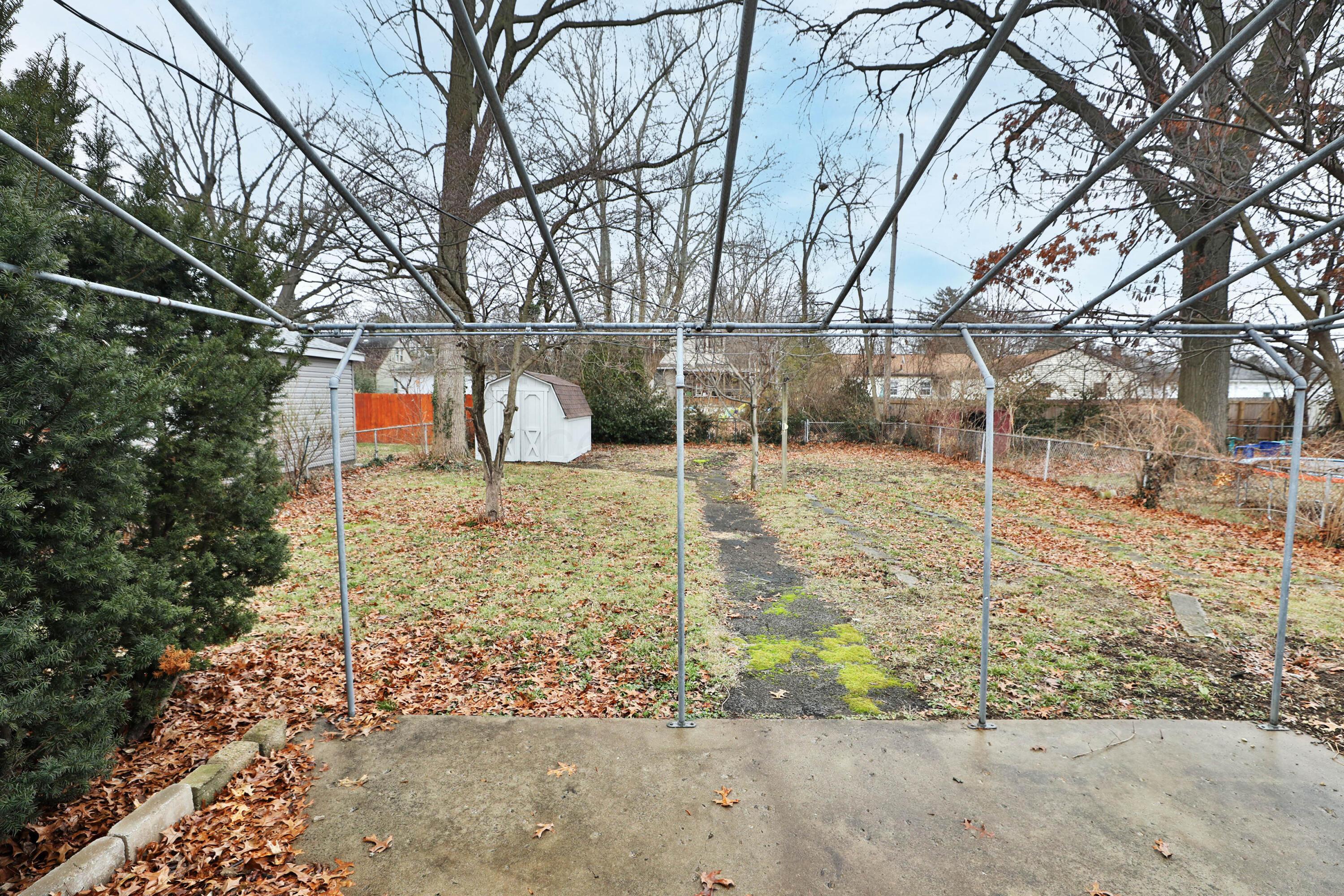 124 North Gould Road Columbus, OH 43209 - Photo 39 of 45 126-N-Gould-39