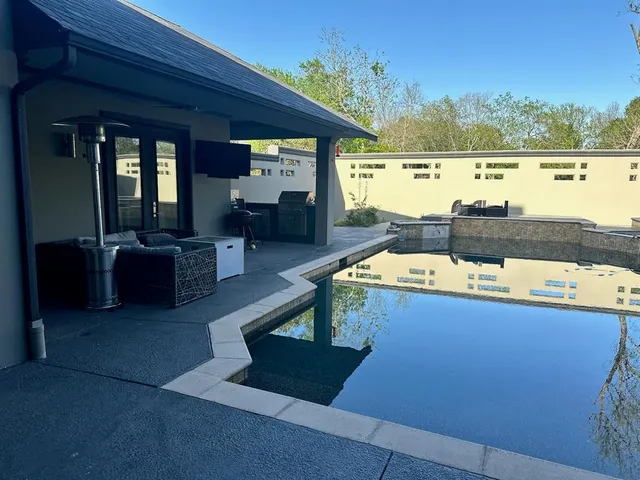 $1,150,000 | 8300 Willow Circle, Terrell, TX 75160