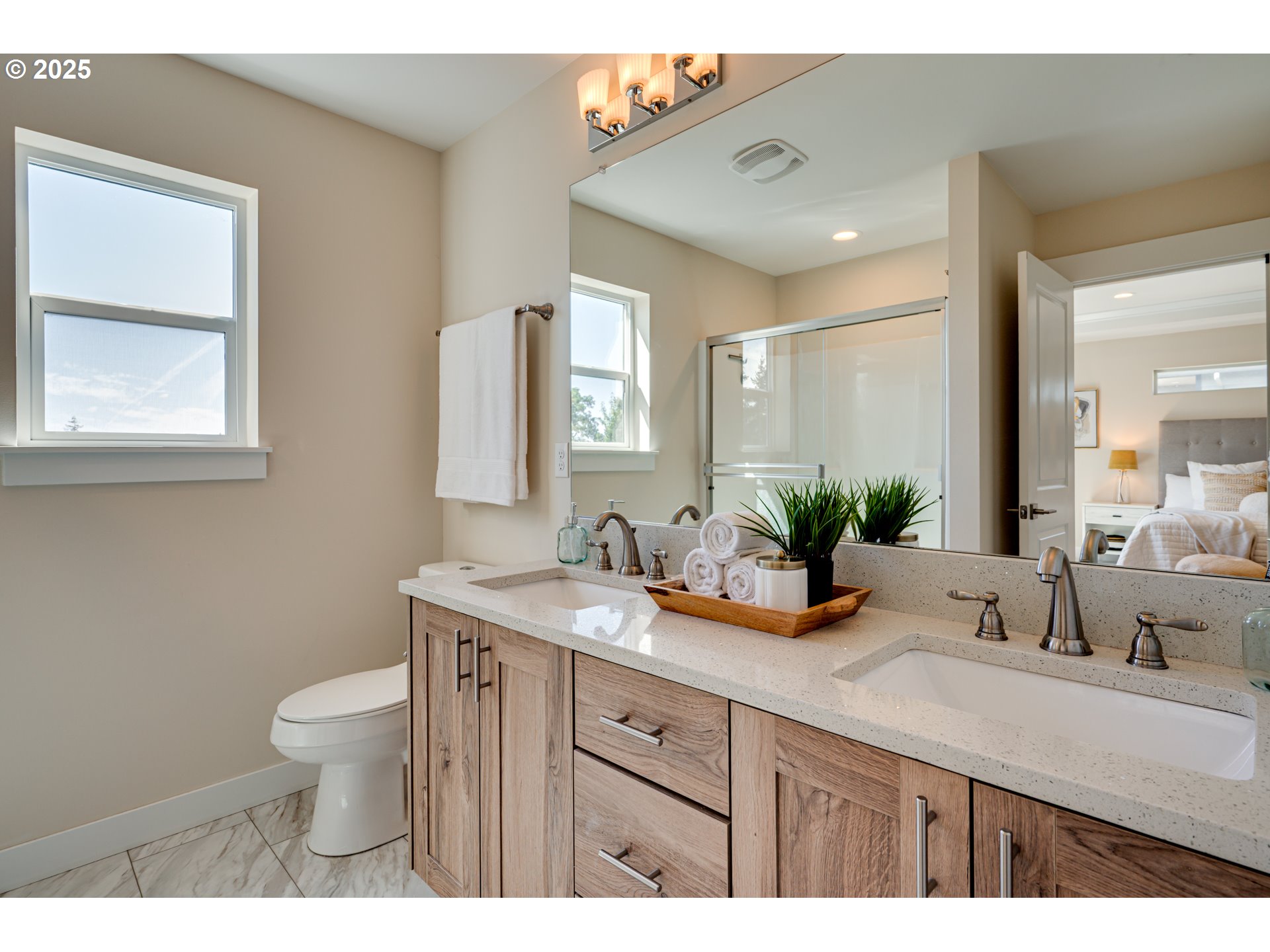 124 West 12th Way La Center, WA 98629 - Photo 17 of 35