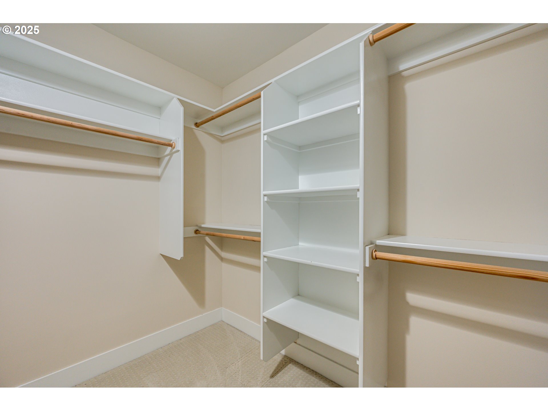 124 West 12th Way La Center, WA 98629 - Photo 18 of 35