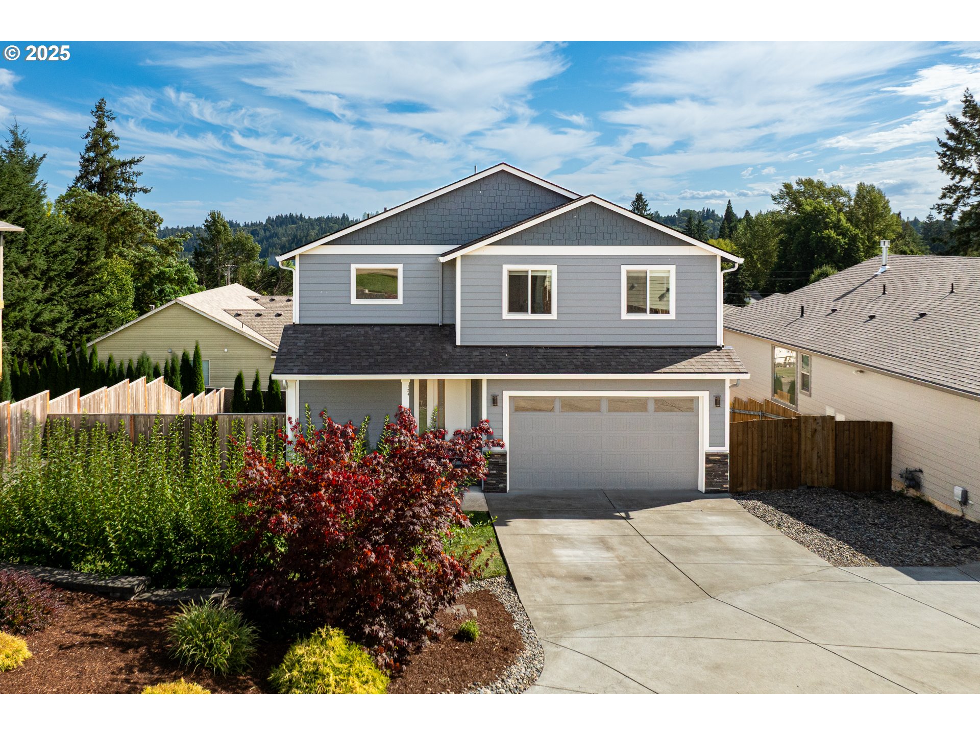 124 West 12th Way La Center, WA 98629 - Photo 2 of 35