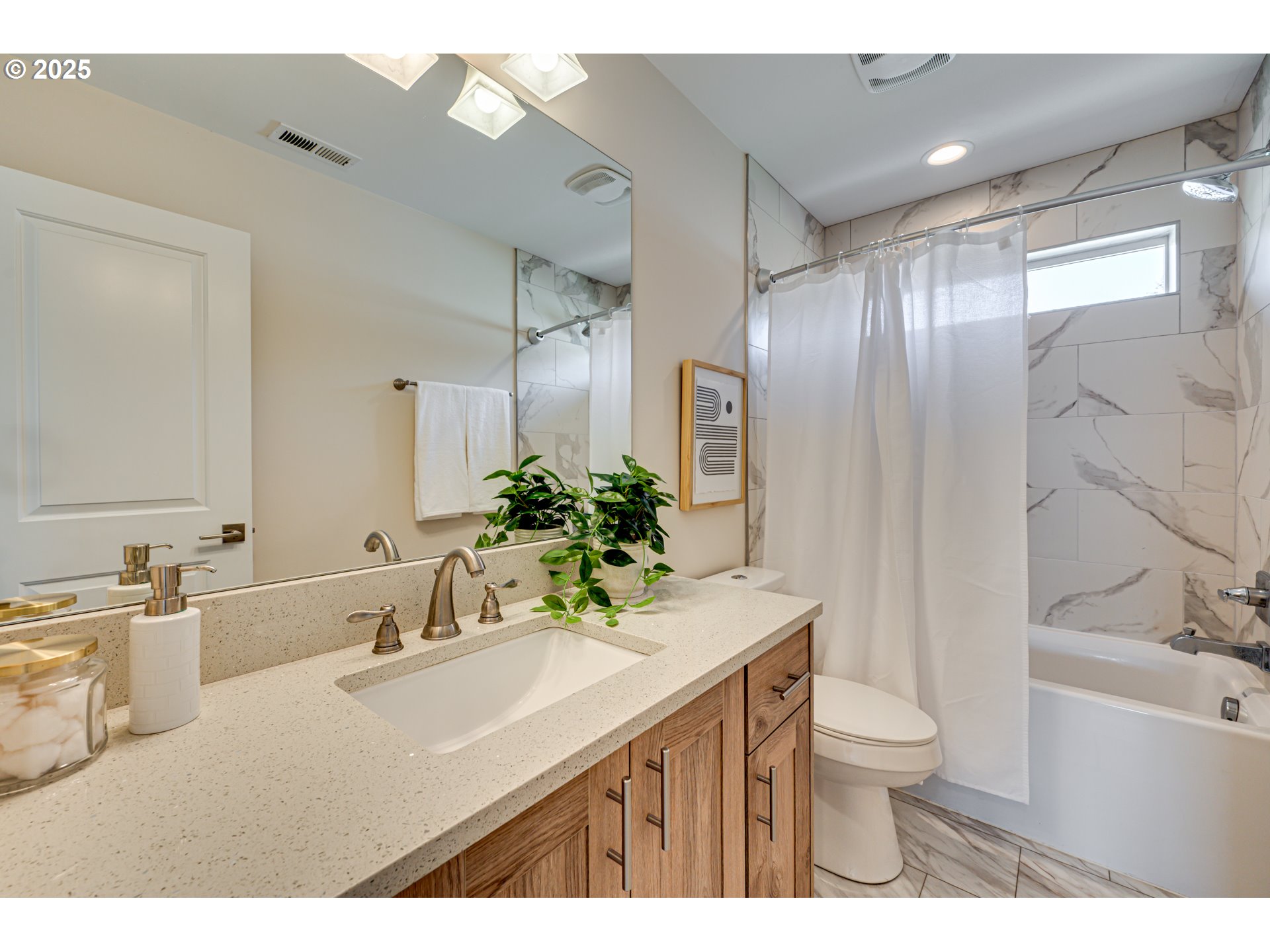 124 West 12th Way La Center, WA 98629 - Photo 21 of 35