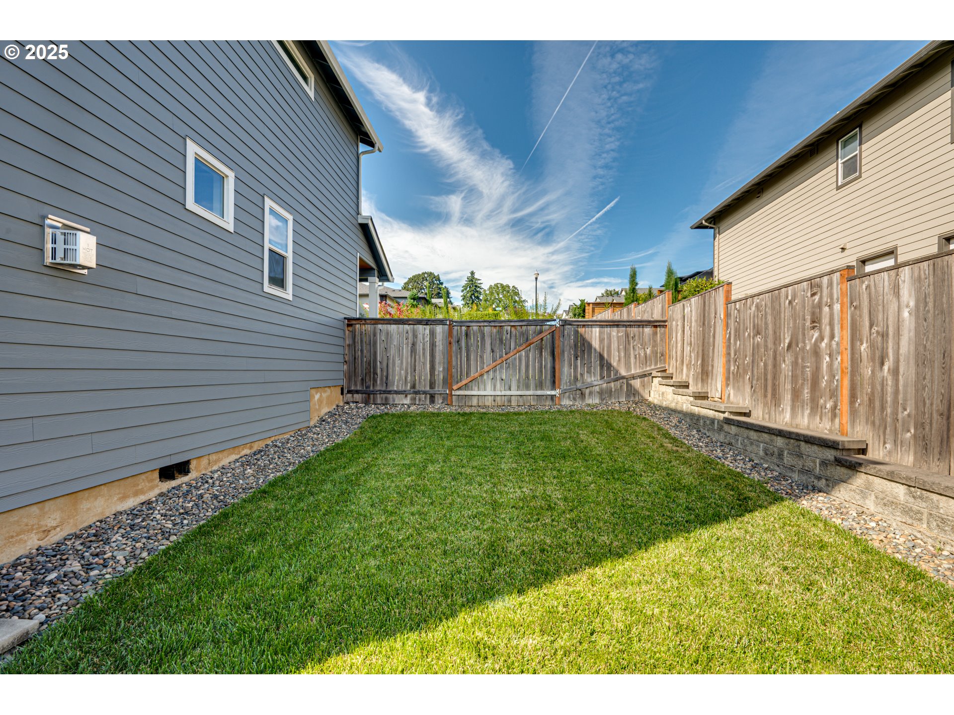 124 West 12th Way La Center, WA 98629 - Photo 29 of 35