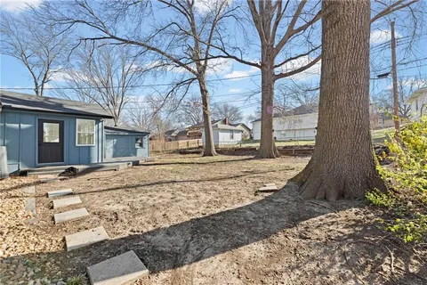 $299,900 | 7325 Hardy Avenue, Raytown, MO 64133
