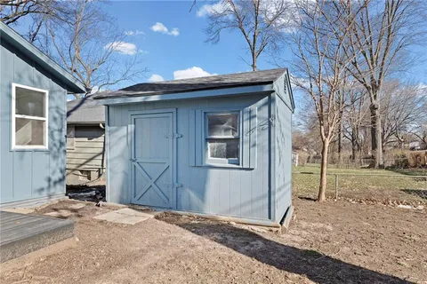 $299,900 | 7325 Hardy Avenue, Raytown, MO 64133