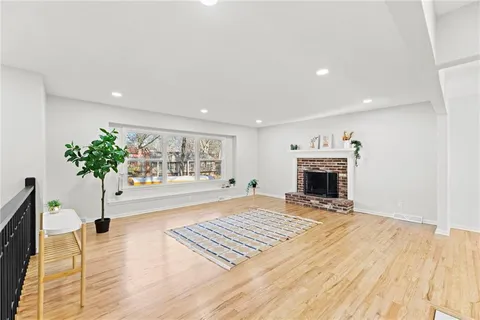 $299,900 | 7325 Hardy Avenue, Raytown, MO 64133