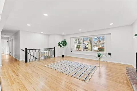 $299,900 | 7325 Hardy Avenue, Raytown, MO 64133