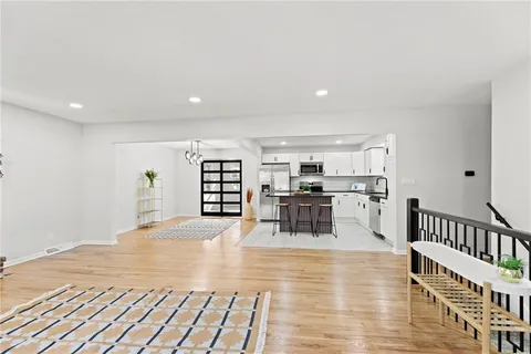 $299,900 | 7325 Hardy Avenue, Raytown, MO 64133