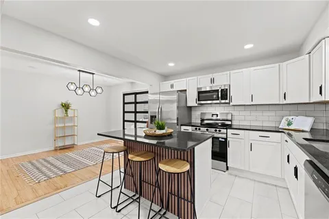 $299,900 | 7325 Hardy Avenue, Raytown, MO 64133