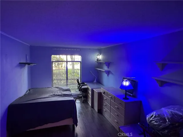 $689,000 | 101 Scholz Plaza, Unit 123, Newport Beach, CA 92663