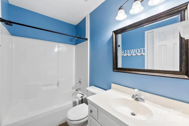 $350,000 | 11001 Gladewater Drive, Matthews, NC 28105