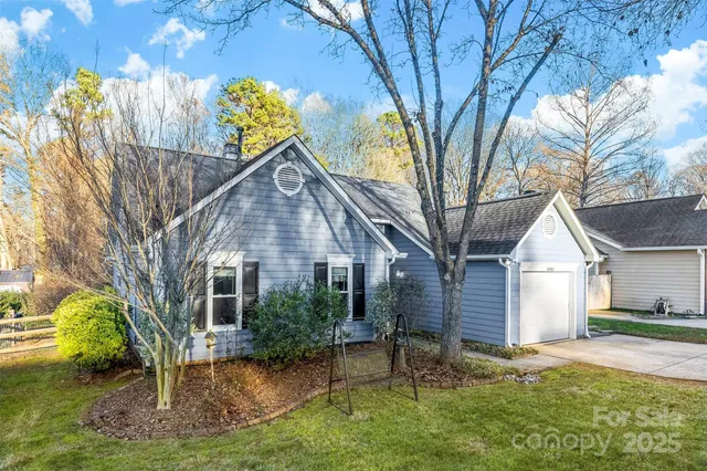 $350,000 | 11001 Gladewater Drive, Matthews, NC 28105