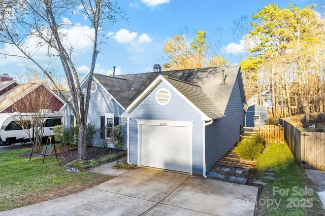 $350,000 | 11001 Gladewater Drive, Matthews, NC 28105