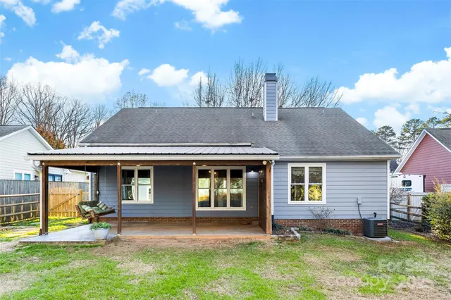 $350,000 | 11001 Gladewater Drive, Matthews, NC 28105