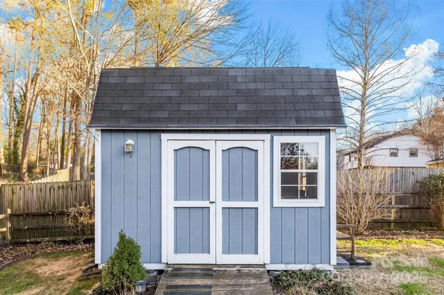 $350,000 | 11001 Gladewater Drive, Matthews, NC 28105