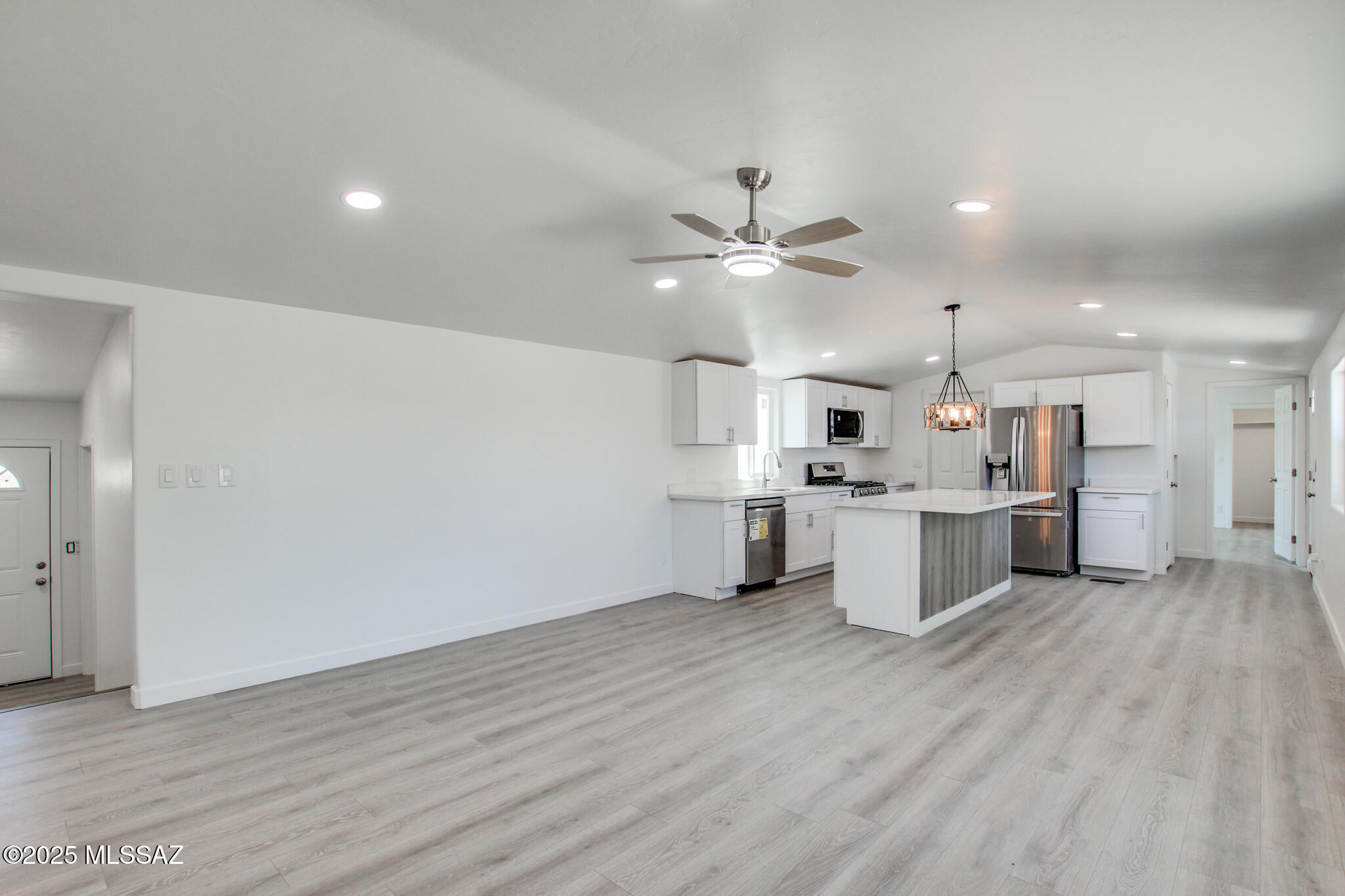 2801 West Roadrunner Road Tucson, AZ 85746 - Photo 11 of 20 Gallery Image 11