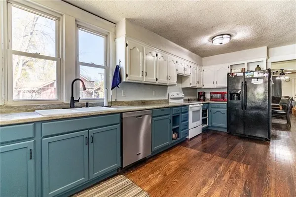 $165,000 | 401 East Jackson Street, Windsor, MO 65360