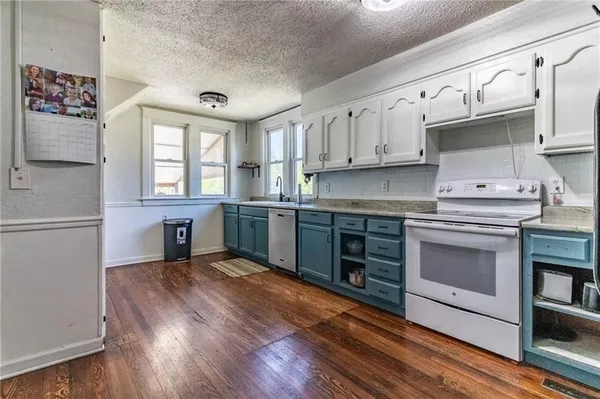 $165,000 | 401 East Jackson Street, Windsor, MO 65360