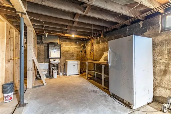 $165,000 | 401 East Jackson Street, Windsor, MO 65360