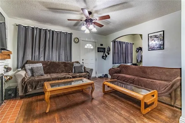 $165,000 | 401 East Jackson Street, Windsor, MO 65360