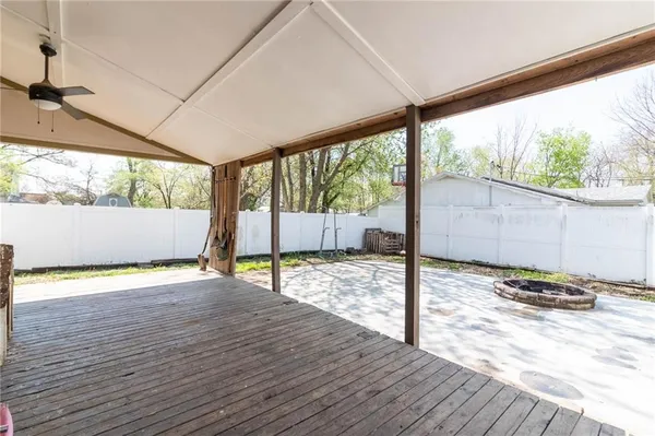 $165,000 | 401 East Jackson Street, Windsor, MO 65360