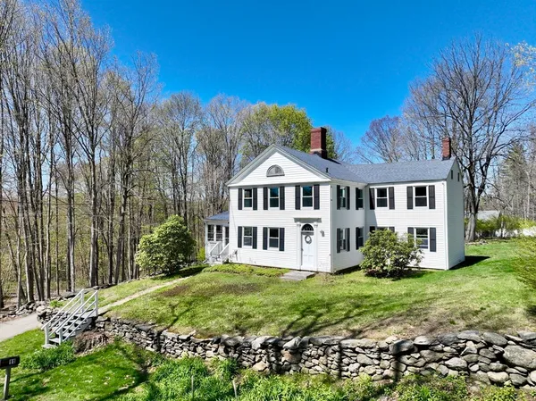 $495,000 | 11 Whittemore Road, Sturbridge, MA 01566