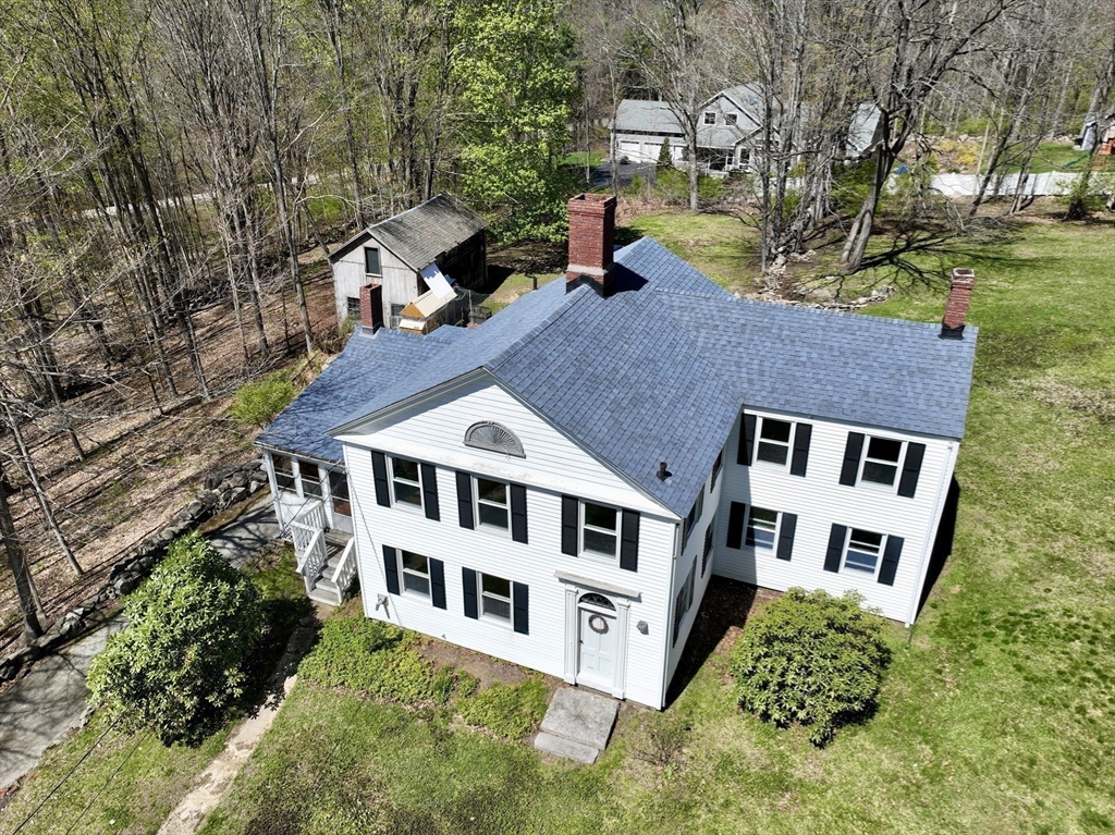 11 Whittemore Road Sturbridge, MA 01566 - Photo 4 of 42