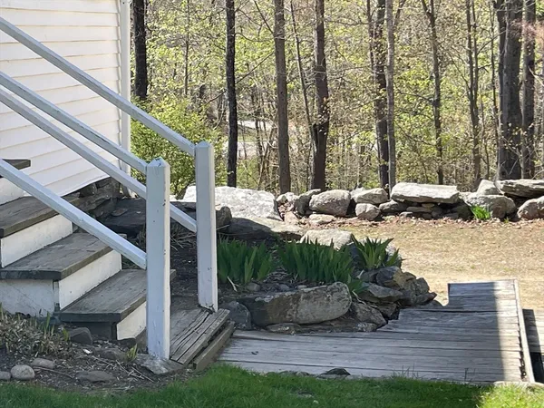 $495,000 | 11 Whittemore Road, Sturbridge, MA 01566