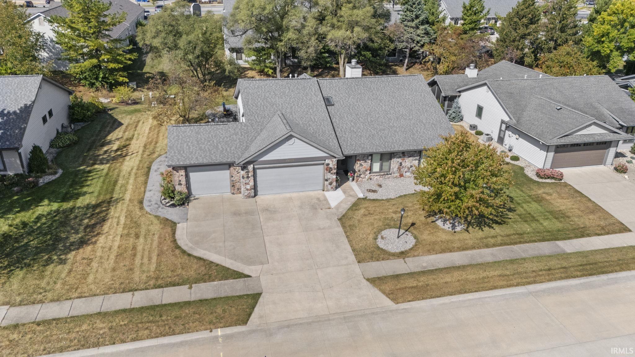 10531 Bay Bridge Road Fort Wayne, IN 46845 - Photo 3 of 35 Gallery Image 3