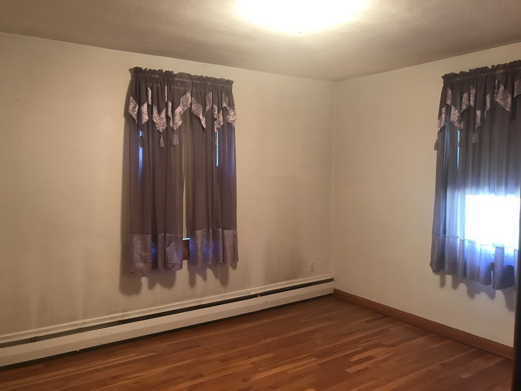 223 Drexel Street Springfield, MA 01104 - Photo 11 of 21