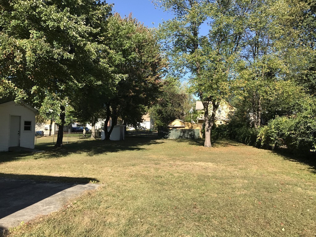 223 Drexel Street Springfield, MA 01104 - Photo 19 of 21