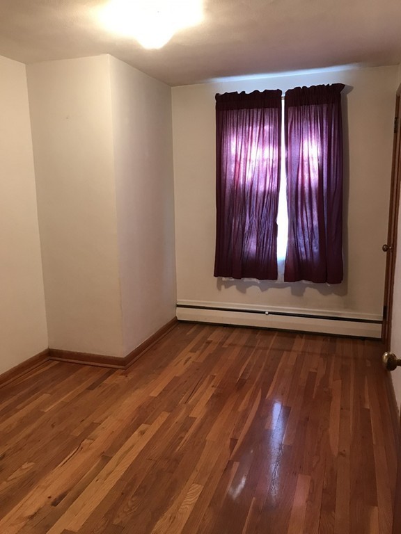 223 Drexel Street Springfield, MA 01104 - Photo 8 of 21