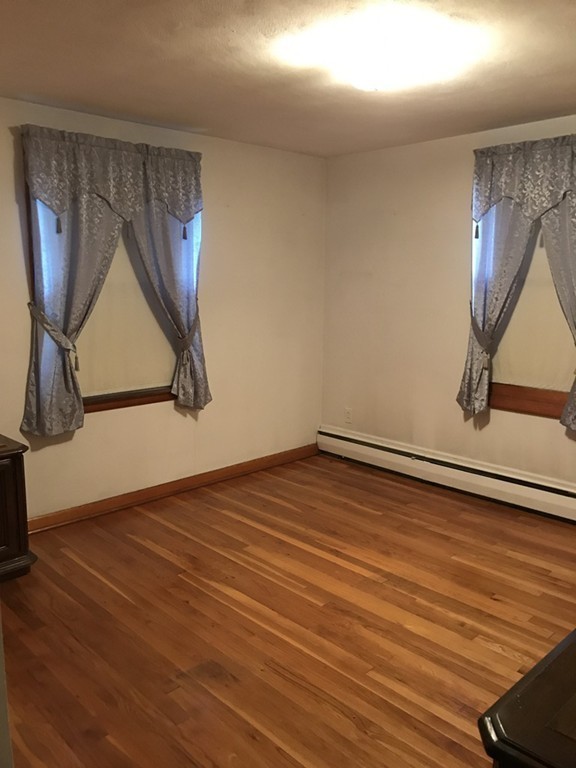 223 Drexel Street Springfield, MA 01104 - Photo 9 of 21