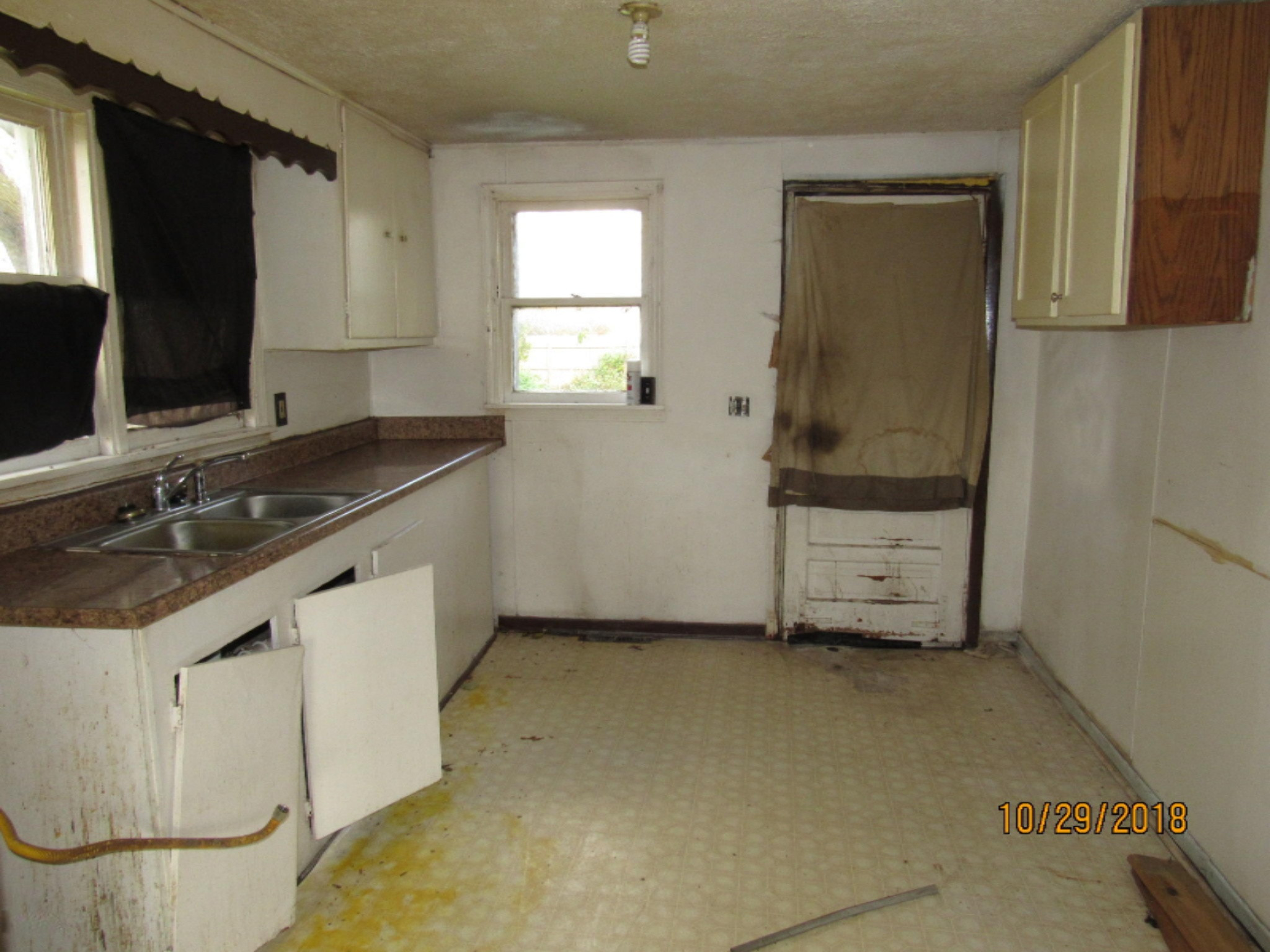 2419 Butler Road Benton Harbor, MI 49022 - Photo 5 of 8 IMG_7383