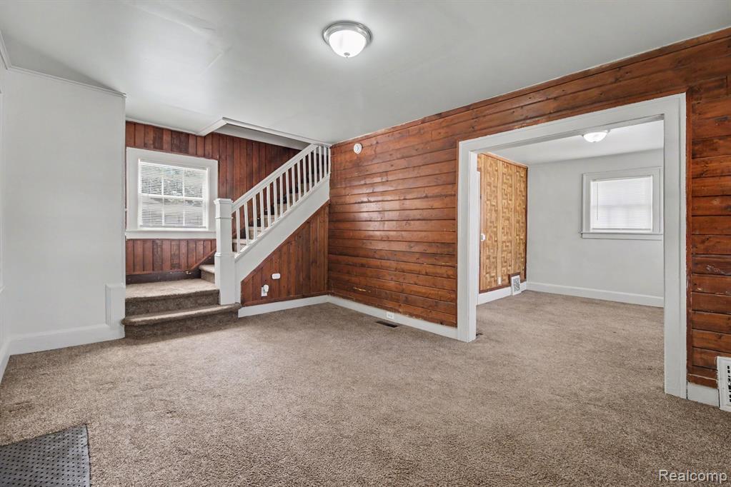 680 North Perry Street Pontiac, MI 48342 - Photo 5 of 17