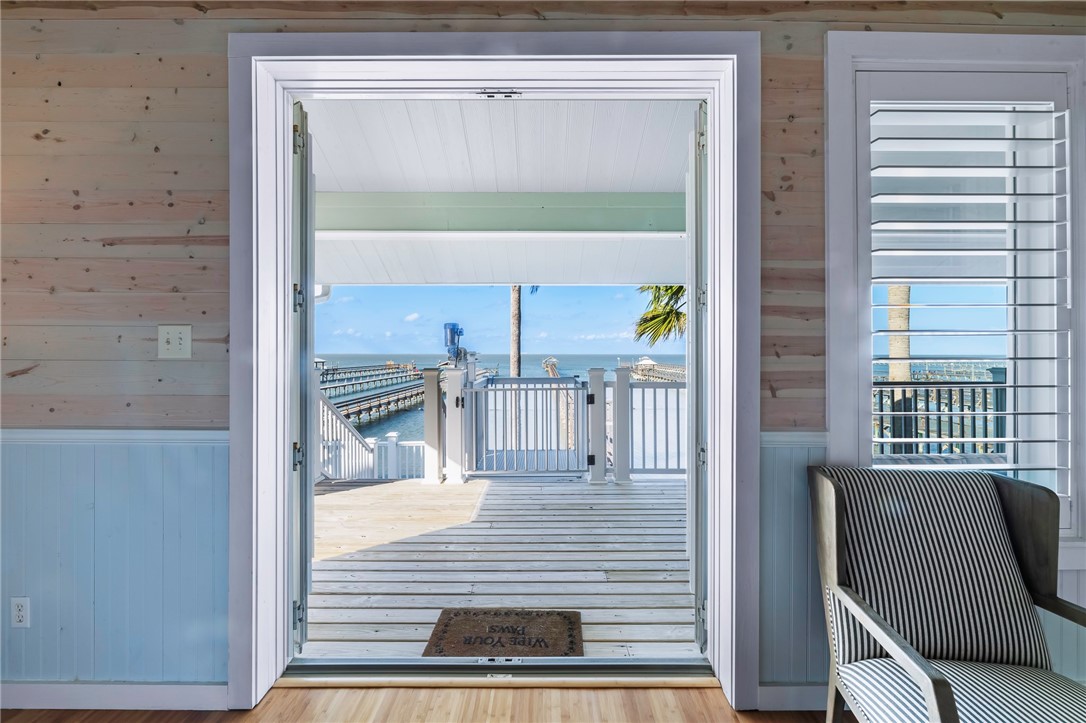 70 Copano Ridge Road Rockport, TX 78382 - Photo 18 of 40 a view of a living room and a window