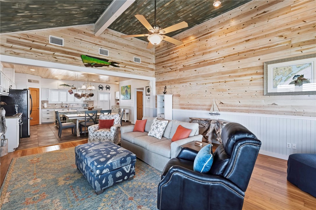 70 Copano Ridge Road Rockport, TX 78382 - Photo 6 of 40 a living room with furniture