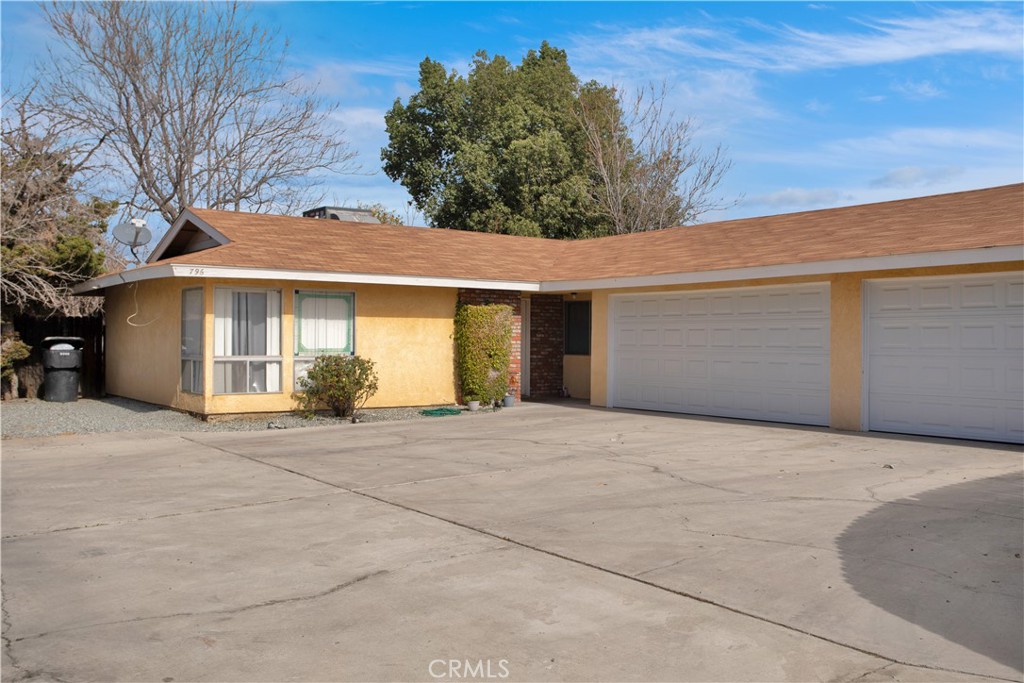 794 Evergreen Street Hemet, CA 92543 - Photo 7 of 9