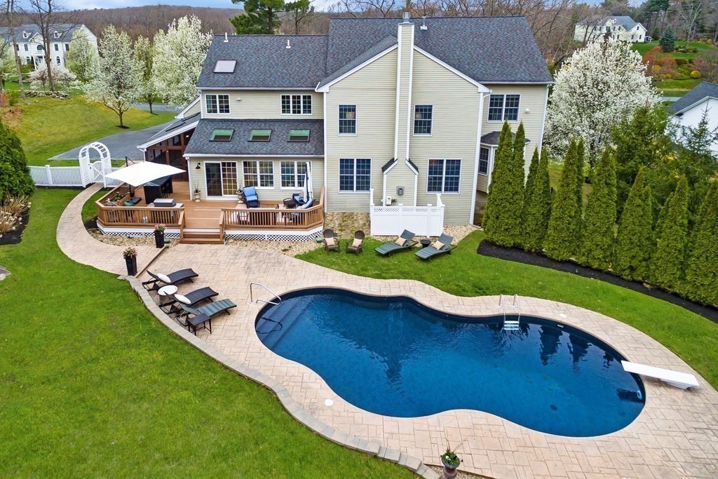 11 Overlook Road Hopkinton, MA 01748 - Photo 3 of 42 Gallery Image 3