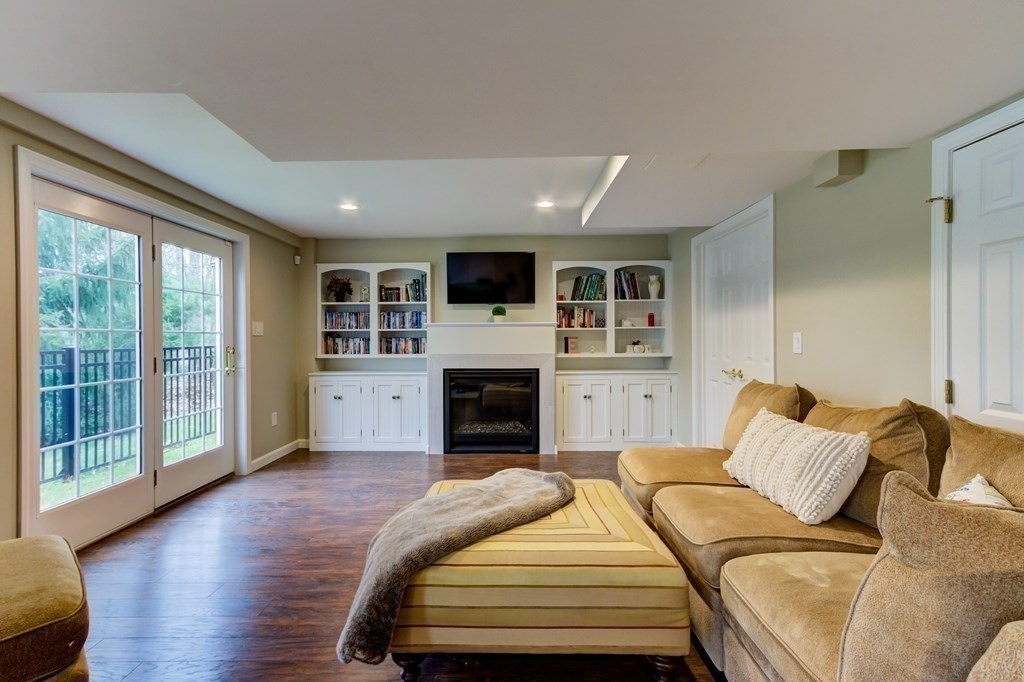 11 Overlook Road Hopkinton, MA 01748 - Photo 35 of 42 Gallery Image 35